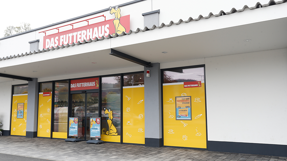 DAS-FUTTERHAUS-Dillenburg-Eingang