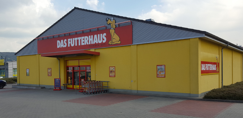 DAS-FUTTERHAUS-Gelnhausen-Eingang
